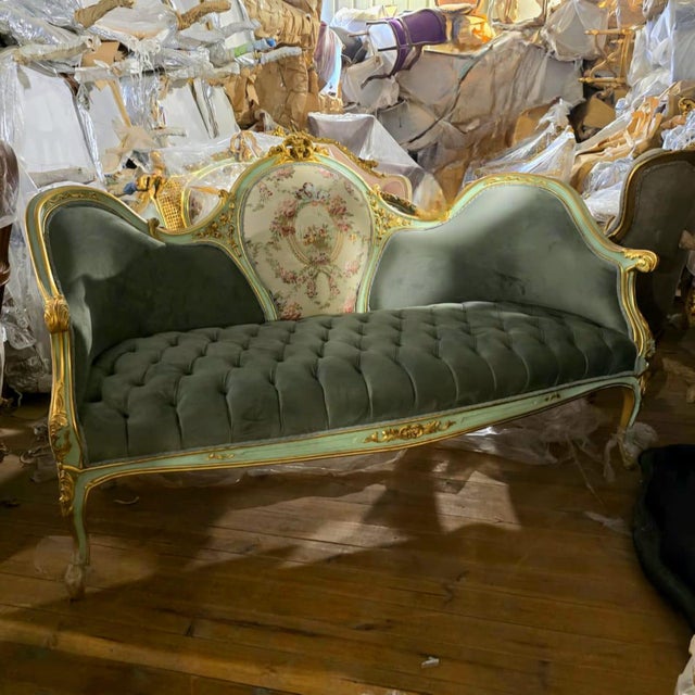 French Louis XV Three-Seat Velvet Sofa With Floral Damask Medallion & Hand-Gilded Frame For Sale - Image 4 of 4
