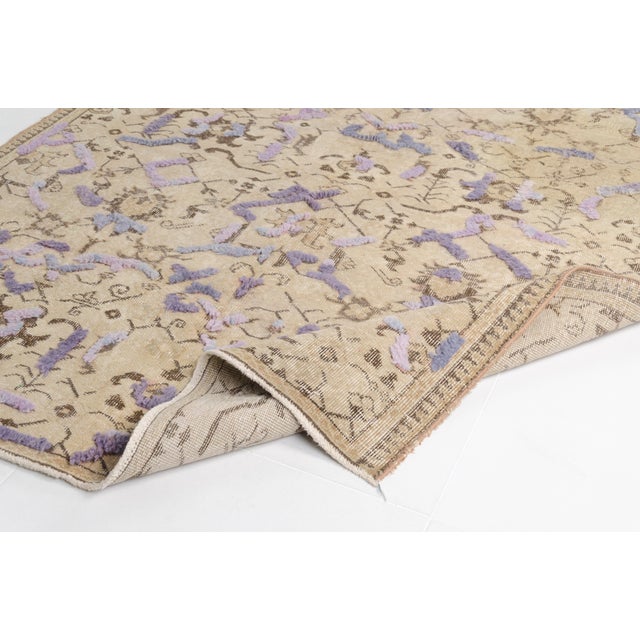 Turkish Mid 20th Century Creamy Beige Turkish Area Rug For Sale - Image 3 of 10