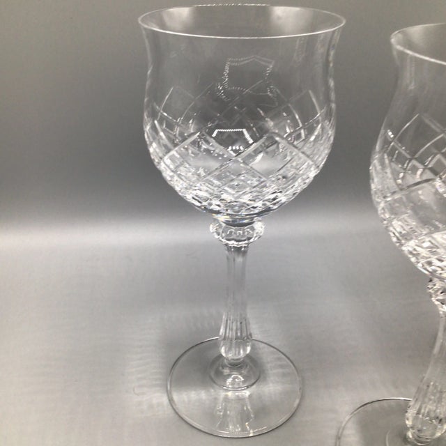 Hand cut diamond pattern with fluted stem.