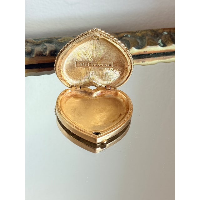 Metal Vintage 1976 Estée Lauder “Fluted Heart” Perfume Compact For Sale - Image 7 of 13