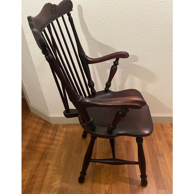 1930s Antique Ladies Armed Windsor Fiddle Back Chair, Mahogany. For Sale - Image 5 of 12