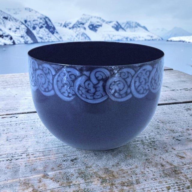 Designed by Kaj Franck for Finel / Arabia, this Finnish vitreous enamel over steel bowl was produced during the mid-20th...