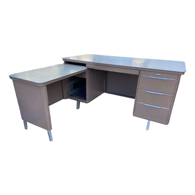 1950s General Fireproofing Vintage Mid Century Modern Tanker Desk For Sale