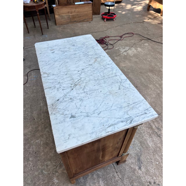 French 19th Century Empire Carrara Marble Top Bleached Mahogany Commode For Sale - Image 4 of 12