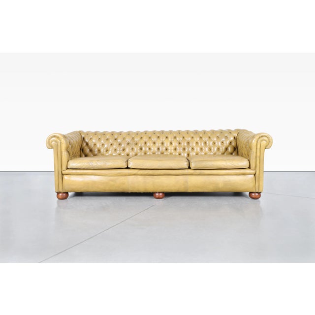 Vintage English Chesterfield Sofa in Original Golden Tan Leather, 1950s For Sale In Los Angeles - Image 6 of 9