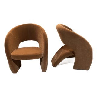 Late 20th Century Pair of Post Modern Jaymar Style Chairs For Sale