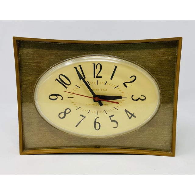 Vintage MidCentury Bakelite General Electric Desk Clock Chairish