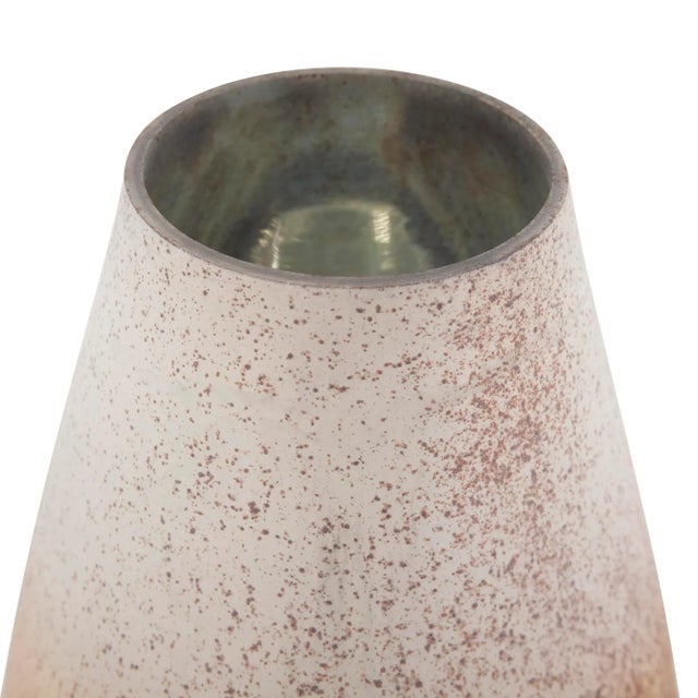 Kenneth Ludwig Chicago The Alana Ombre Glass Vase, Tall For Sale - Image 4 of 7