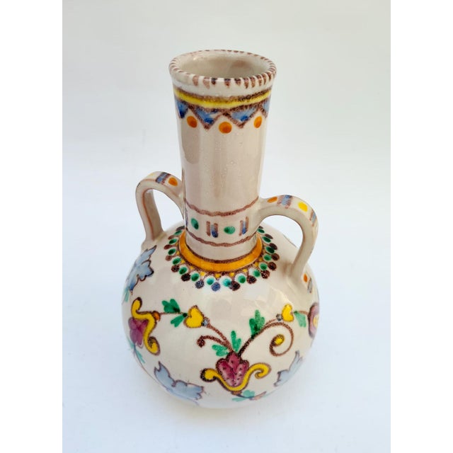 Gorgeous ceramic vase Vincenzo Pinto, Vietri sul Mare, signed under the base Vintage Beautiful floral decoration, with...