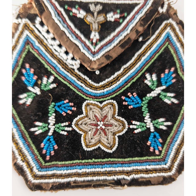 19th Century Native American Indian Iroquois Beaded Bag For Sale In New York - Image 6 of 11