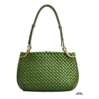 2024 Bottega Veneta Pipe Shoulder Hobo Bag Medium Avacado Green Gold Lambskin Leather Intrecciato For Sale