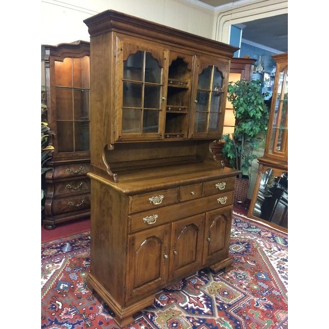 Vintage Maple Hutch China Hutch, Temple Stuart Furniture