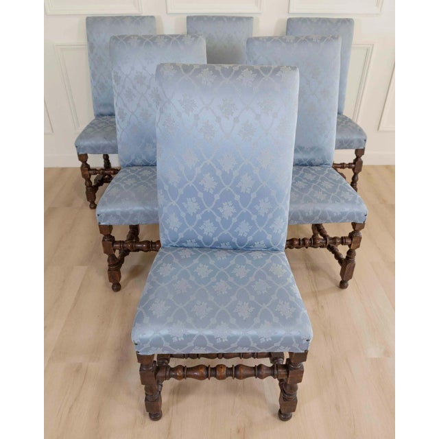 Sky Blue Set of Six Lombard Walnut Reel-Turned Dining Chairs, Early 18th Century For Sale - Image 8 of 9