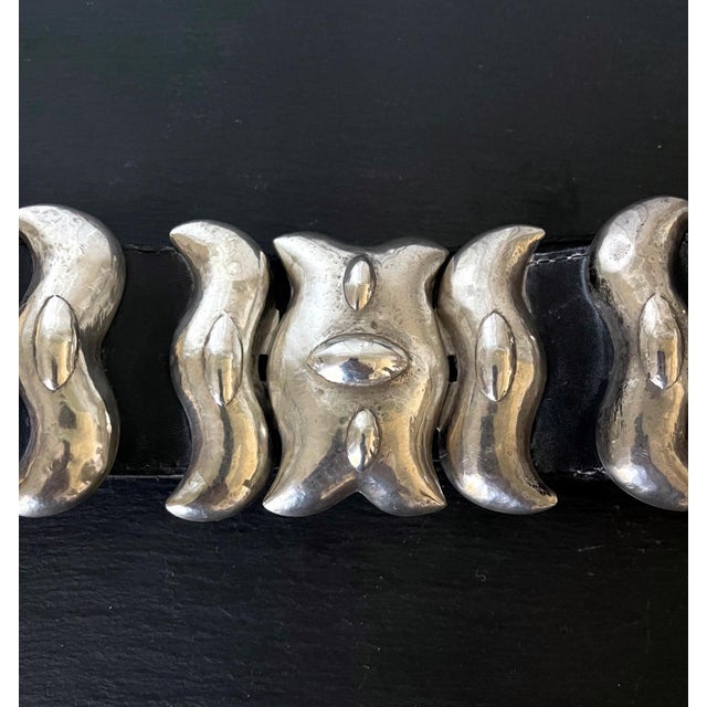 Bespoken Leather Belt with Sculptural Sterling Buckles Graziella Laffi For Sale - Image 9 of 12