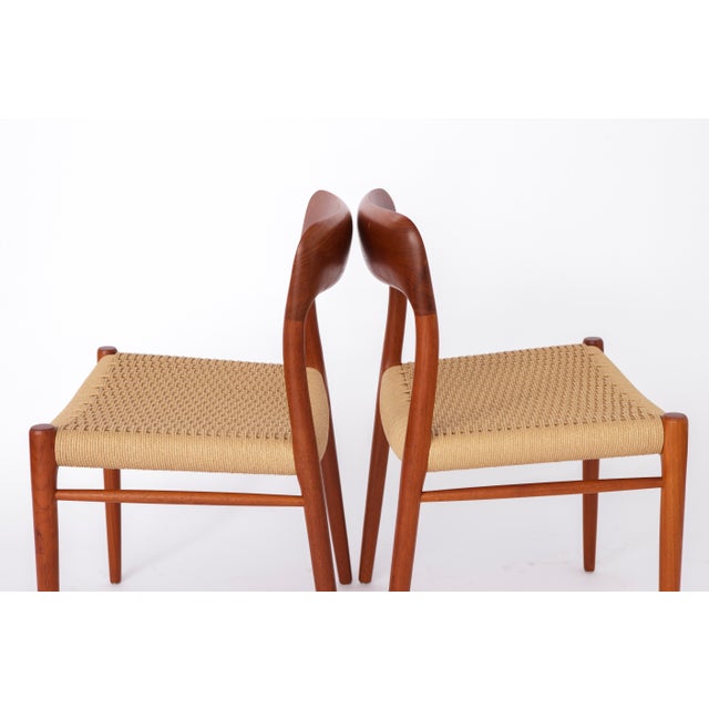 Brown Large Danish Teak Dining Chairs Model 75 with Papercord Seats by Niels Otto (N. O.) Møller for J.L. Møllers, 1950s, Set of 8 For Sale - Image 8 of 12