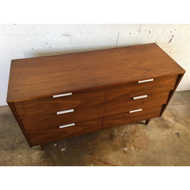 Vintage Mid Century Modern Dresser By Cavalier Furniture ...