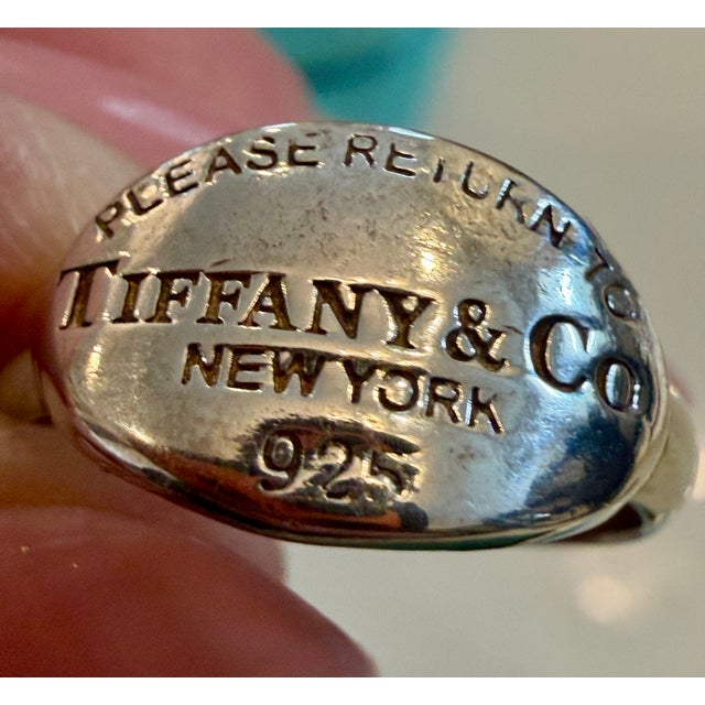 Late 20th Century Retro Sterling Silver "Return to Tiffany" Oval Tag Ring, Size 6 For Sale - Image 11 of 14