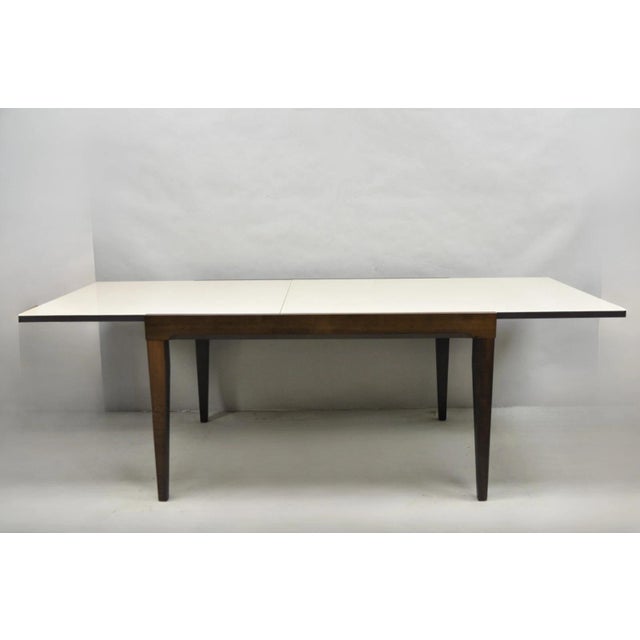 Modern Calligaris S.p.A Italian Modern Extendable Glass Top Dining Table W/ Hidden Leaf For Sale - Image 3 of 17