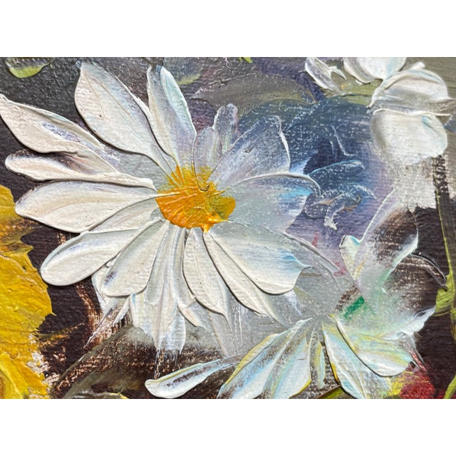 1960s Vintage Floral Still Life Oil Painting in Frame | Elegant European Bouquet With Roses & Daisies | Classic Traditional Wall Art For Sale - Image 5 of 13