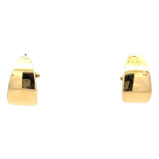 14k Yellow Gold Polished Hoop Earrings, A Pair For Sale