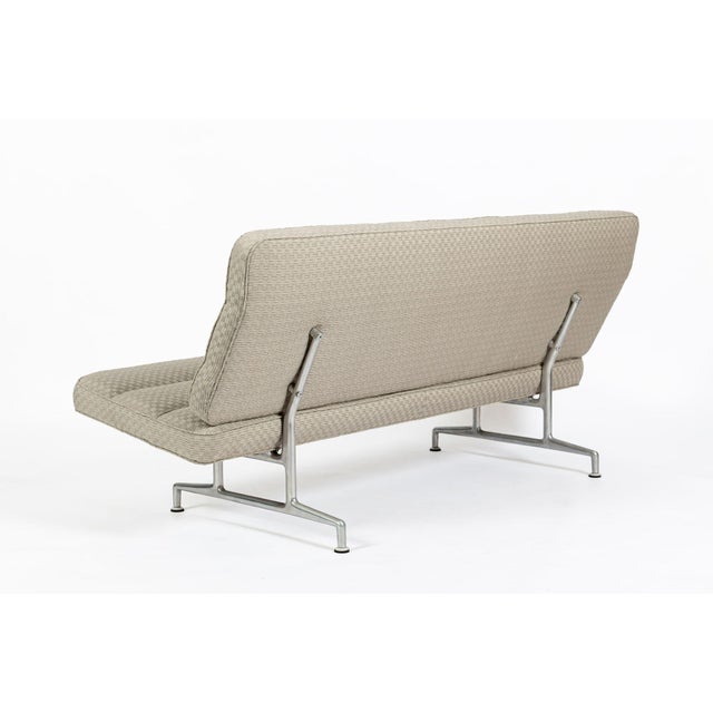 Vintage Mid-Century Modern Eames Model 3473 Tan Sofa for Herman Miller, 1960s For Sale In Detroit - Image 6 of 16
