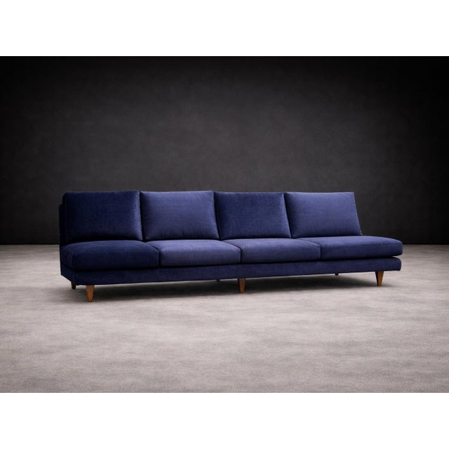 Four-Seat Brazilian Modern Sofa in Hardwood by Joaquim Tenreiro, Brazil, 1950s For Sale In New York - Image 6 of 15