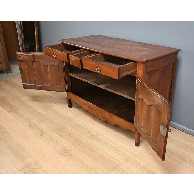 Mid-19th Century Louis XV Cherrywood Buffet For Sale - Image 3 of 17