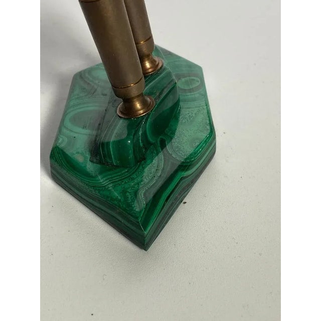 French pen holder, in malachite. It has been done in France circa 1960. Green color, can hold two pens.