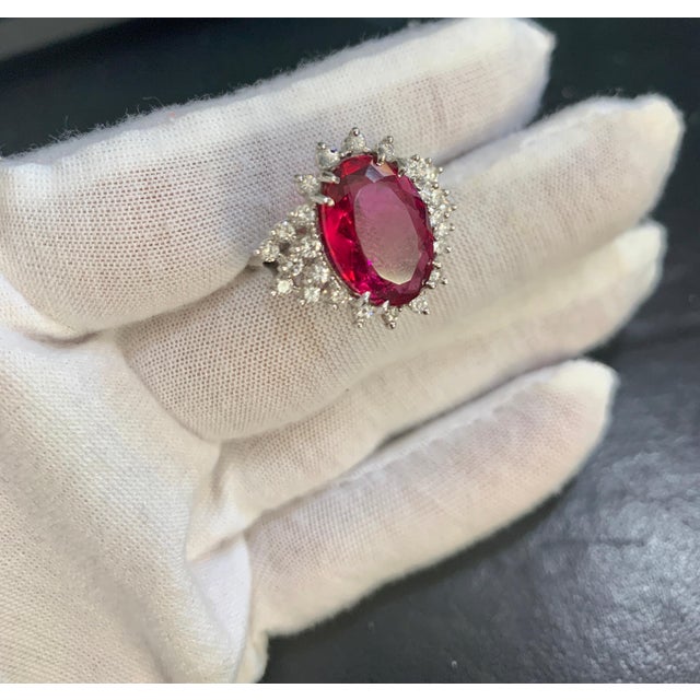 7.5 Carat Oval Rubellite and 1 Carat Diamond 18 Karat Gold Cocktail Ring Estate For Sale - Image 11 of 18
