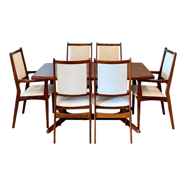 Dining Set Made of Brazilian Rosewood by Dyrlund in Denmark, Circa 1960s, Set of 7 For Sale