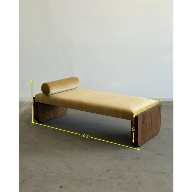 Textile La Luna Daybed in Mohair For Sale - Image 7 of 18
