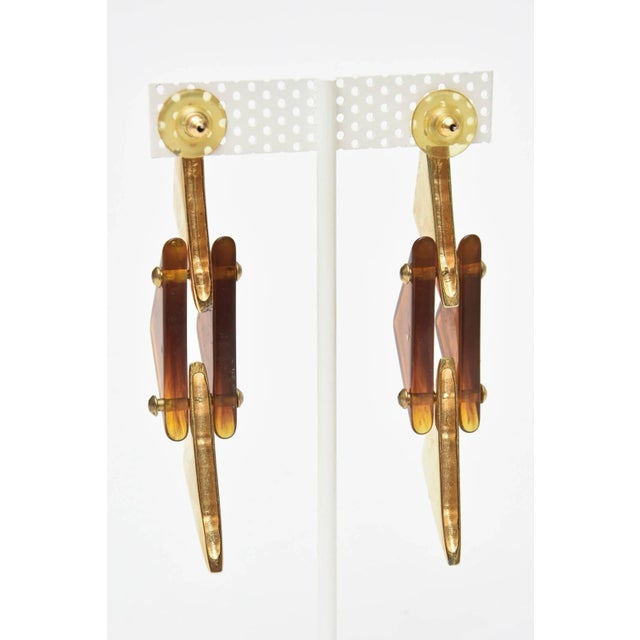 Vintage Tortoise Lucite and Brass Plated Dangle Sculptural Earrings - 2 Pieces For Sale In Miami - Image 6 of 6