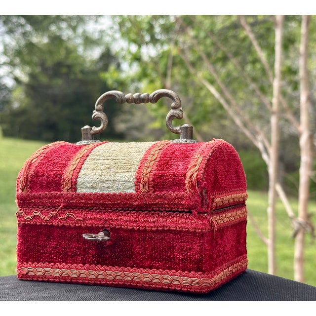 Antique Velvet Jewelry, Trinket or Sewing Box For Sale - Image 18 of 18