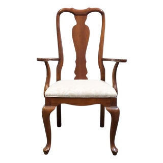 Ethan Allen Georgian Court Collection Traditional Queen Anne Style Splat Back Dining Arm Chair 11-6400a For Sale