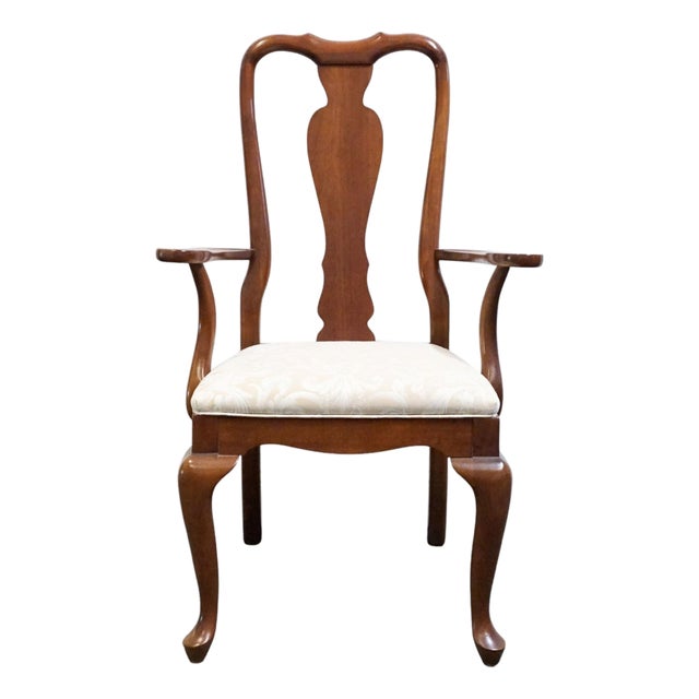 Ethan Allen Georgian Court Collection Traditional Queen Anne Style Splat Back Dining Arm Chair 11-6400a For Sale