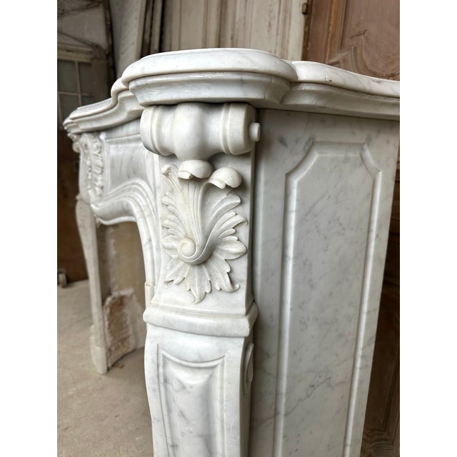French White Marble Fireplace, 1880 For Sale - Image 3 of 17