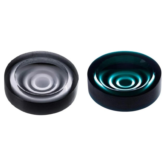 Black Incisioni Iridi Stripe Ashtrays by Purho, Set of 2 For Sale - Image 8 of 8