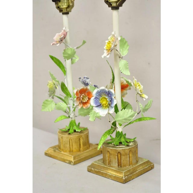 Vintage Italian Hollywood Regecy Painted Flower Iron Toleware Boudoir Lamps Pair For Sale - Image 4 of 12
