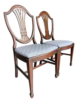 Vintage Hepplewhite Style Shield Back Dining Chairs by Lammert’s, Mahogany, a Pair