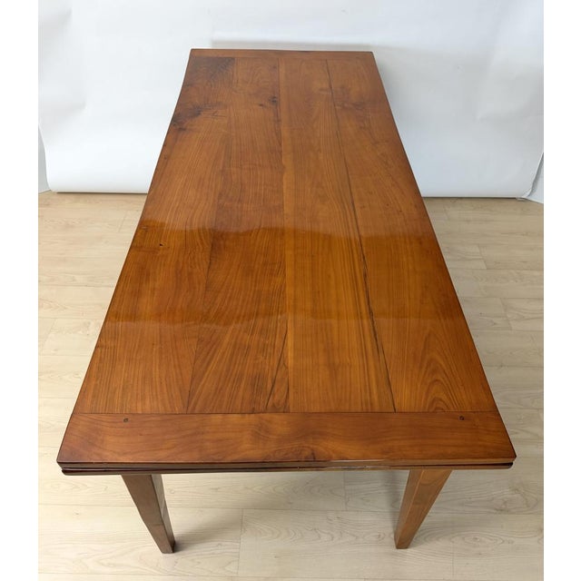 French Biedermeier Table in Cherry Wood, 1820 For Sale - Image 10 of 18
