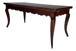 French Early 20th Century Walnut Farm Table With Cabriole Legs and Two Extension Leaves