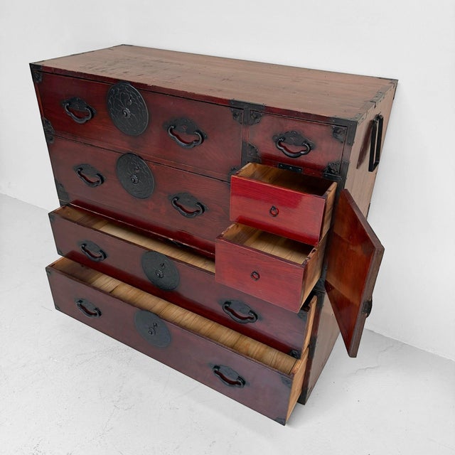 Metal Japanese Kasane Isho-Dansu Kimono Storage Chest, 1910s For Sale - Image 7 of 17