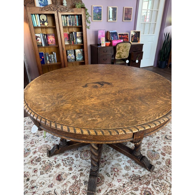 Baroque 1930s Large Round Table With Barley Twist Legs For Sale - Image 3 of 7