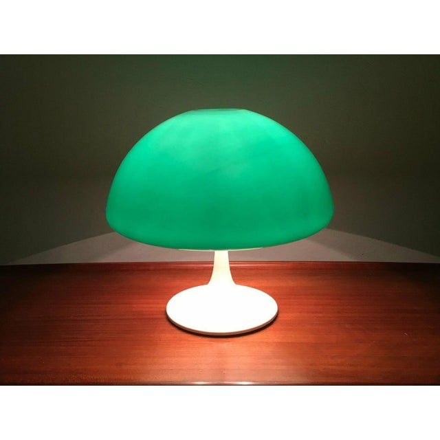Mid-Century Space Age Italian Green Early Model Toledo Table Lamp by Luigi Massoni for Guzzini, 1960s For Sale - Image 5 of 18