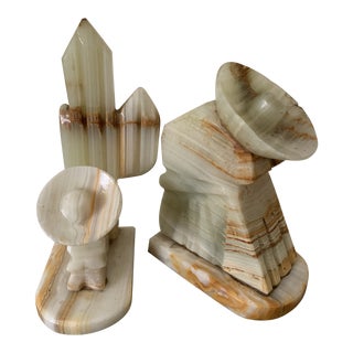 Mid 20th Century Large Mexican Marble Men Resting Bookends - a Pair For Sale