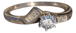 The Bibiana: Ladies Vintage Diamond Engagement Ring in 14K Gold