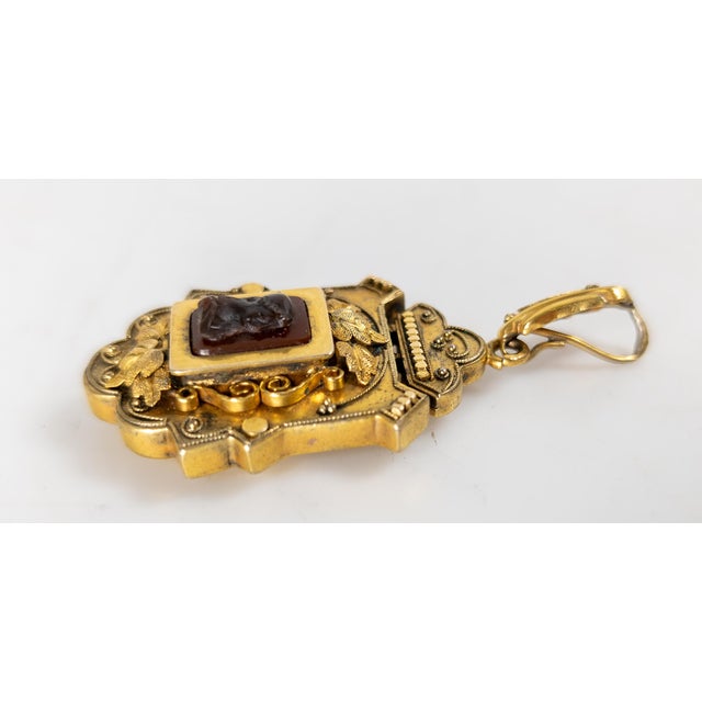 19th Century Victorian Gold Filled Etruscan Revival Locket Pendant by Blackinton For Sale In New York - Image 6 of 9