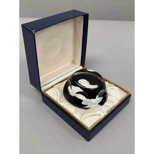 Franklin Mint 1976 Baccarat France Julius Caesar Purple Sulphide Paperweight For Sale - Image 12 of 14