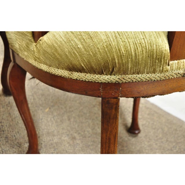 Wood Edwardian Mahogany Sweetheart Back Bellflower Painted Dining Chairs - Set of 4 For Sale - Image 7 of 12