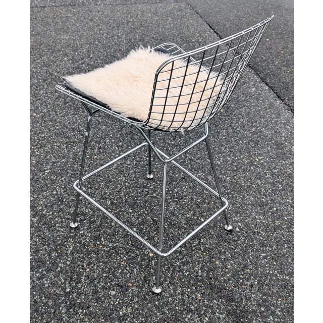 Mid Century Modern Harry Bertoia Style Chrome Wire Metal Bar Stool-Black For Sale - Image 12 of 18